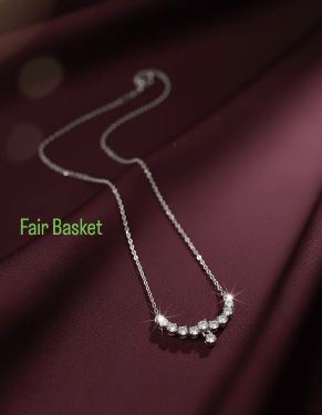 Elegant Silver Crystal Charm Necklace – Dazzling Minimalist Chain for Timeless Glamour