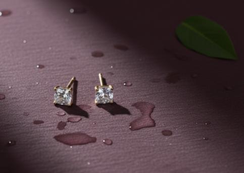 Galaxy Heart Diamond-Studded Necklace & Earring Set – Love Beyond the Stars