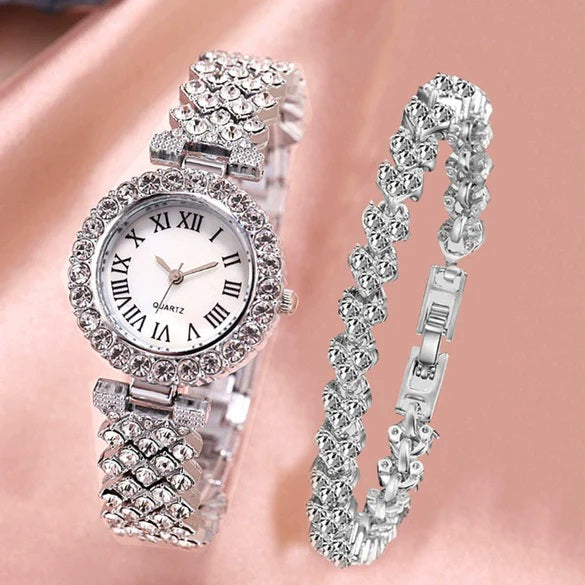 Fashionable Roman Pattern Diamondencrusted Women's Quartz Watches With Alloy Case And Strap Round Dial in Silver